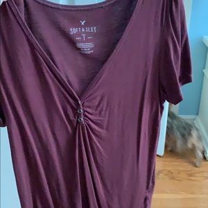 Basic maroon tee